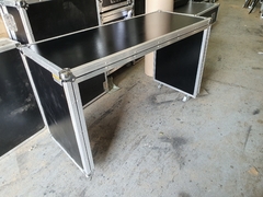 Mesa bancada Dj 120 x 50 x 85cm com rodas na internet
