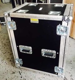 Road Case Rack 16u C/ Rodas E Suporte Empilhamento na internet