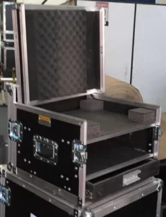 Flight Case Para Mesa De Som + 3u Rack + Gaveta na internet
