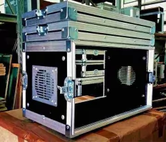 Flight Case Para Behringer Xr18 Com Respiradores - comprar online