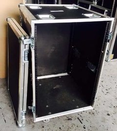 Road Case Rack 16u C/ Rodas E Suporte Empilhamento - comprar online
