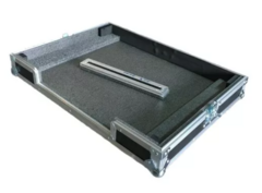 Flight Case Para Traktor Kontrol S4 Mk3 MLZ