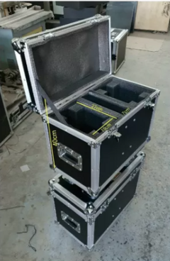 2 Cases Duplos Para Moving Caleidoscopio 4 X 25w Com Rodas MLZF - Universalcases