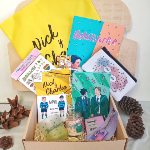 Caja Completa Nick y Charlie - Heartstopper - comprar online