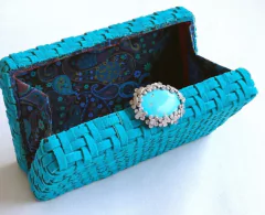 Clutch Serdegna en internet