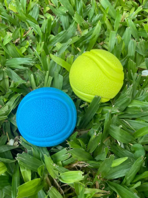 Pelota semi rigida (6 cms)