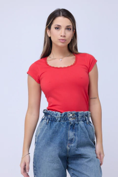 Remera basica puntilla | ULTIMOS TALLES - tienda online