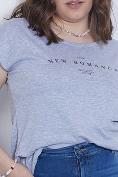 Remera New romance | ULTIMOS TALLES - scombro