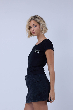 Remera Fashion - scombro