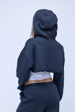 Buzo crop Casual sport en internet