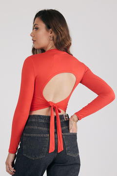 Remera Fire escote en espalda | Ultimos talles en internet