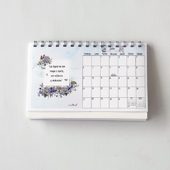 Calendario de Escritorio 2025 "Bloom in Blue" - C2designs