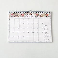 Calendario con perchita 2025 "Bloom in Blue" - C2designs