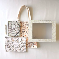 Combo Caja Grande: Cuaderno perritos + Ball Pen + Planificador semanal + Tote Bag +Caja Grande en internet