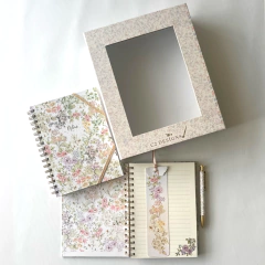 Combo Caja Chica: Cuaderno Flora + Ball Pen Flora + Caja - comprar online