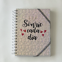 Smash Book "Sonríe cada día"