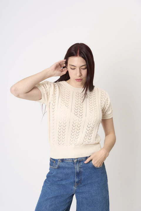 OLIVIA - Remera calada - comprar online