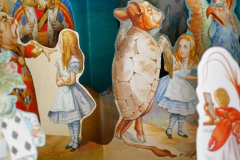 Alicia en el País de las Maravillas. Libro carrusel. - Ritualitos