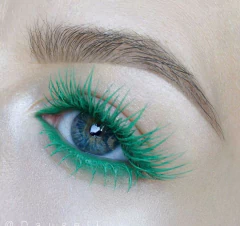 MASCARA DE PESTAÑAS VERDE en internet