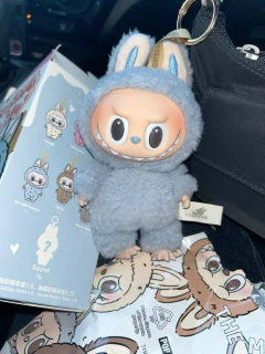 LABUBU (Sorpresa HAVE A SEAT en internet