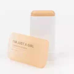 ILUMINADOR EN BARRA I'M JUST A GIRL - Gigi Store