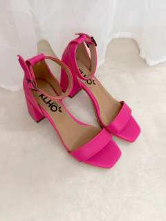 SARI FUCSIA en internet