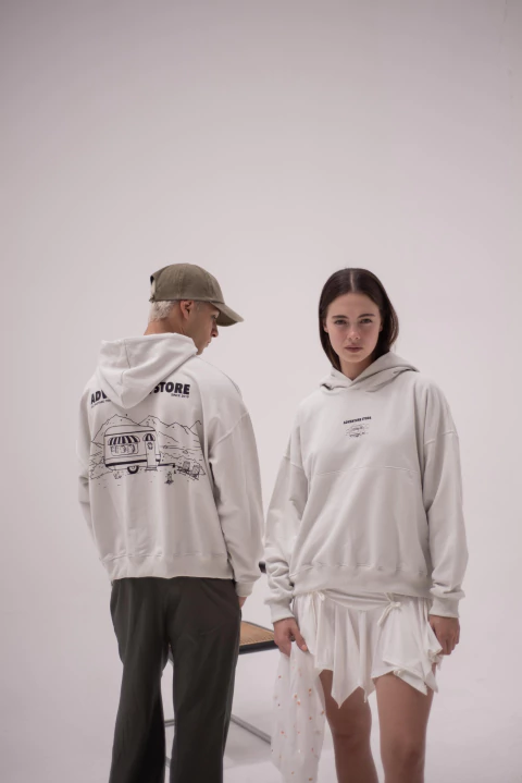 HOODIE ADVENTURE