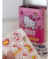 Lata con stickers Kitty en internet
