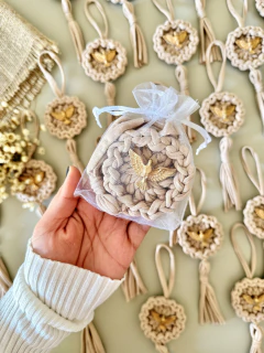 Mandala Espírito Santo Dourado - comprar online