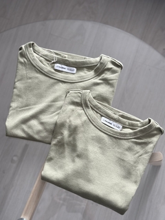 Remera Basic / green - comprar online