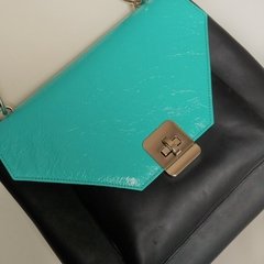 ANDREA - Cartera con solapa en Charol - De la Riestra