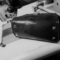 HELENA - CLUTCH Retro en cabritilla - Se prepara a pedido - comprar online