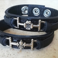 Pulsera Unisex Flor de Liz /Flor Pampa - comprar online