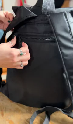 Iris Plus Black en internet