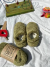 Pantufla Infantil Pelo Soft Verde Palta