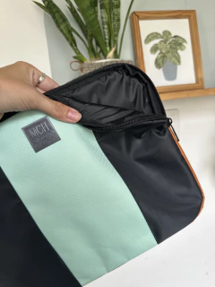 Funda 14” Negro y Aqua - Miss Chaucha
