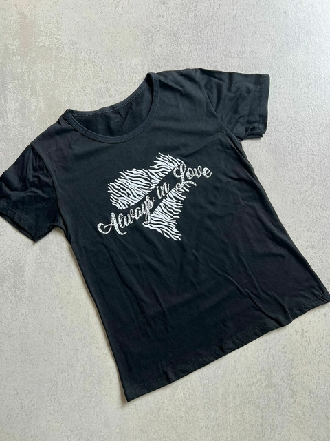 REMERA ALWAYS IN LOVE STRASS (sin cambio)