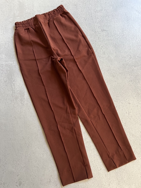 PANTALON KATY PINZA MARRON (SIN CAMBIO)
