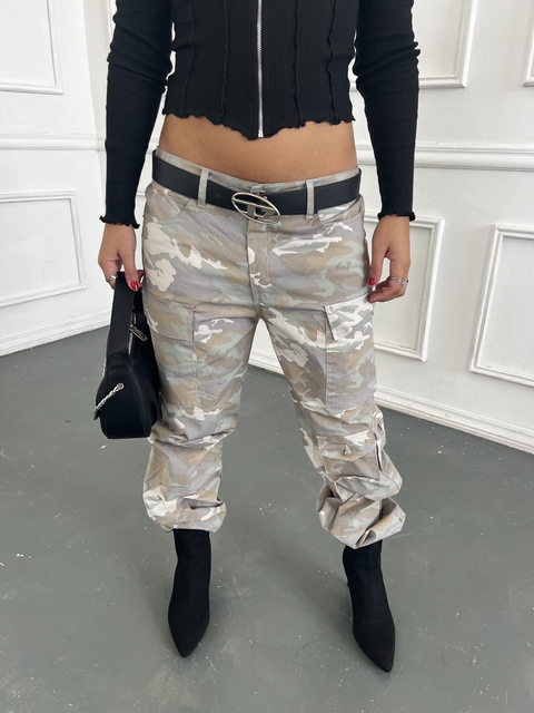 PANTALON CROFT CARGO CAMUFLADO