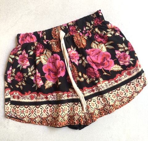 SHORT FLOREADO (sin cambio)