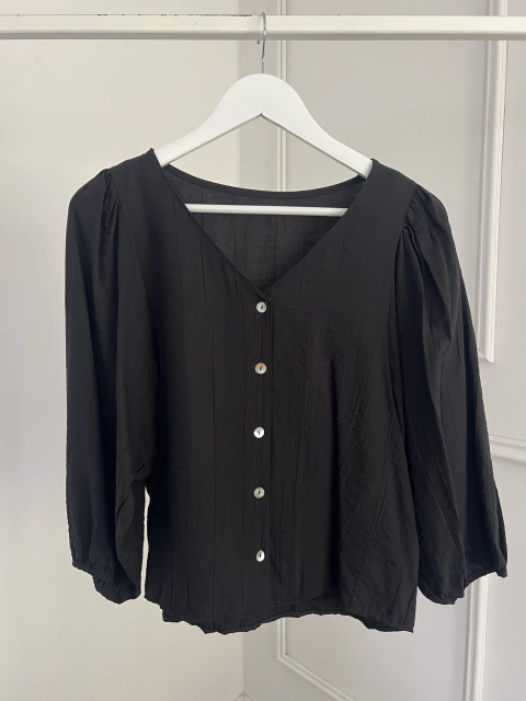 BLUSA LUPE (sin cambio) en internet