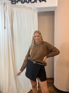 Sweater color chocolate