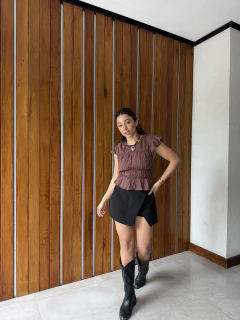 Musculosa de lino frunces en internet
