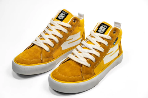 BOTA LA PLATA - Amarilla