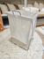 CESTO ROPA SUCIA IMPERMEABLE | BLANCO Y METAL | - comprar online