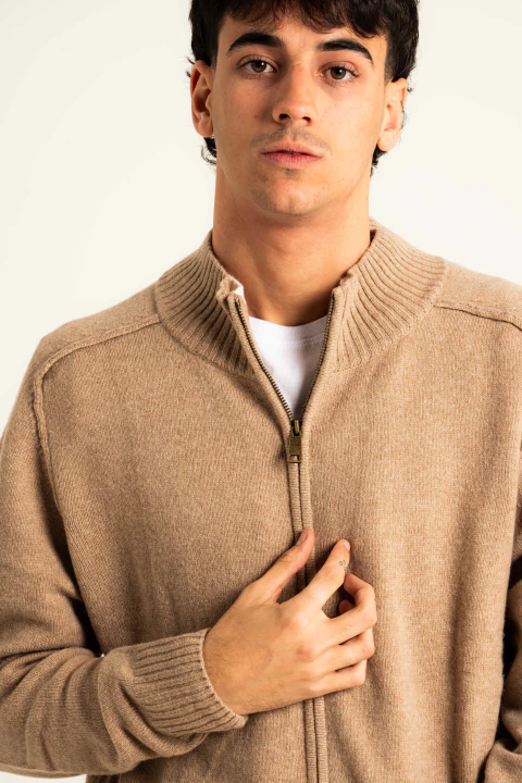 Sweater Cardigan Road