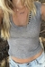 Musculosa rayada en internet