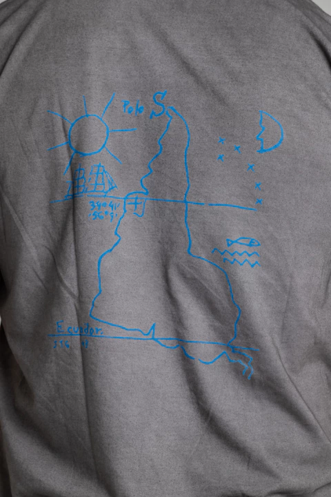 Remera Map Fade on internet