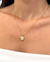 COLAR OVAL CRAVEJADO DOURADO na internet