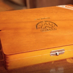 H. Upmann Sir Winston - X 25 unidades caja cerrada - comprar online